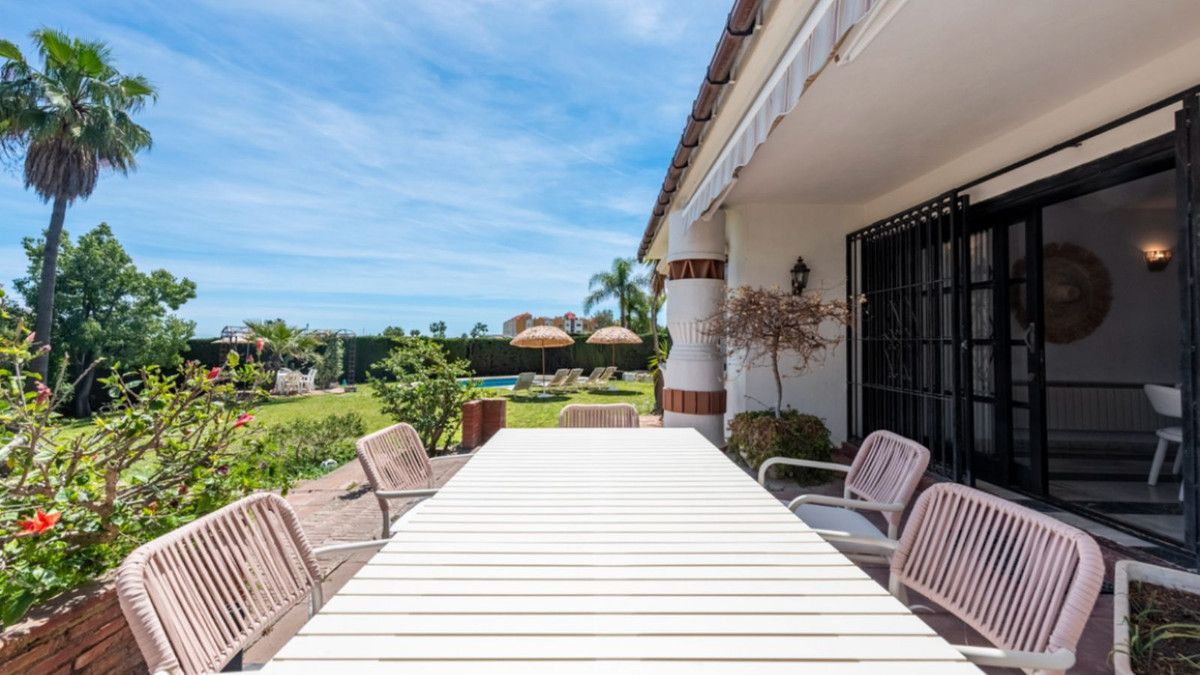 Fristående villa i Estepona, Estepona, 3/12