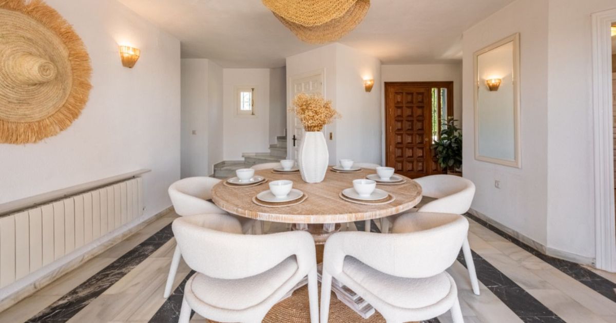 Fristående villa i Estepona, Estepona, 6/12