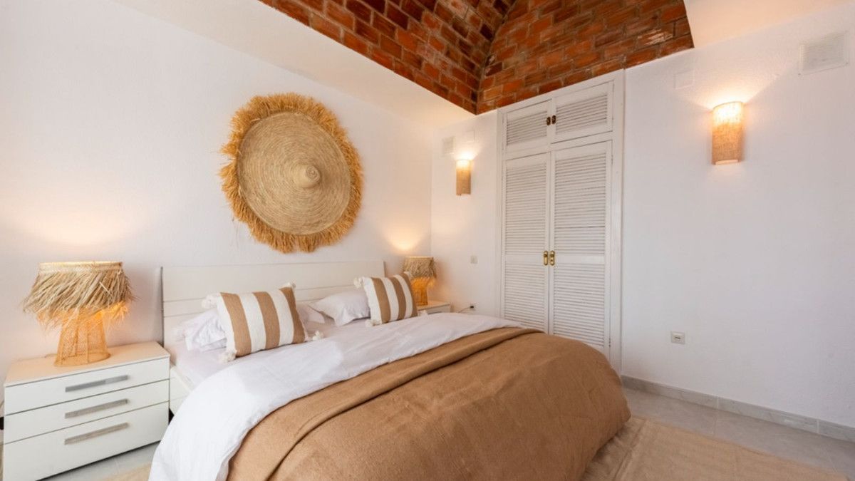 Fristående villa i Estepona, Estepona, 8/12