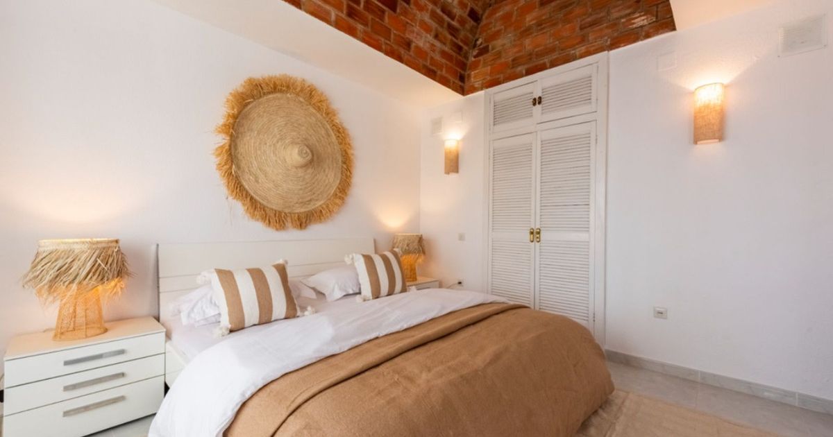Fristående villa i Estepona, Estepona, 8/12