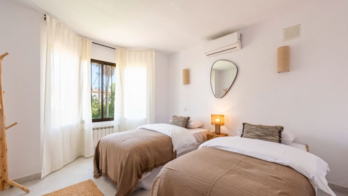 Fristående villa i Estepona, Estepona, 9/12