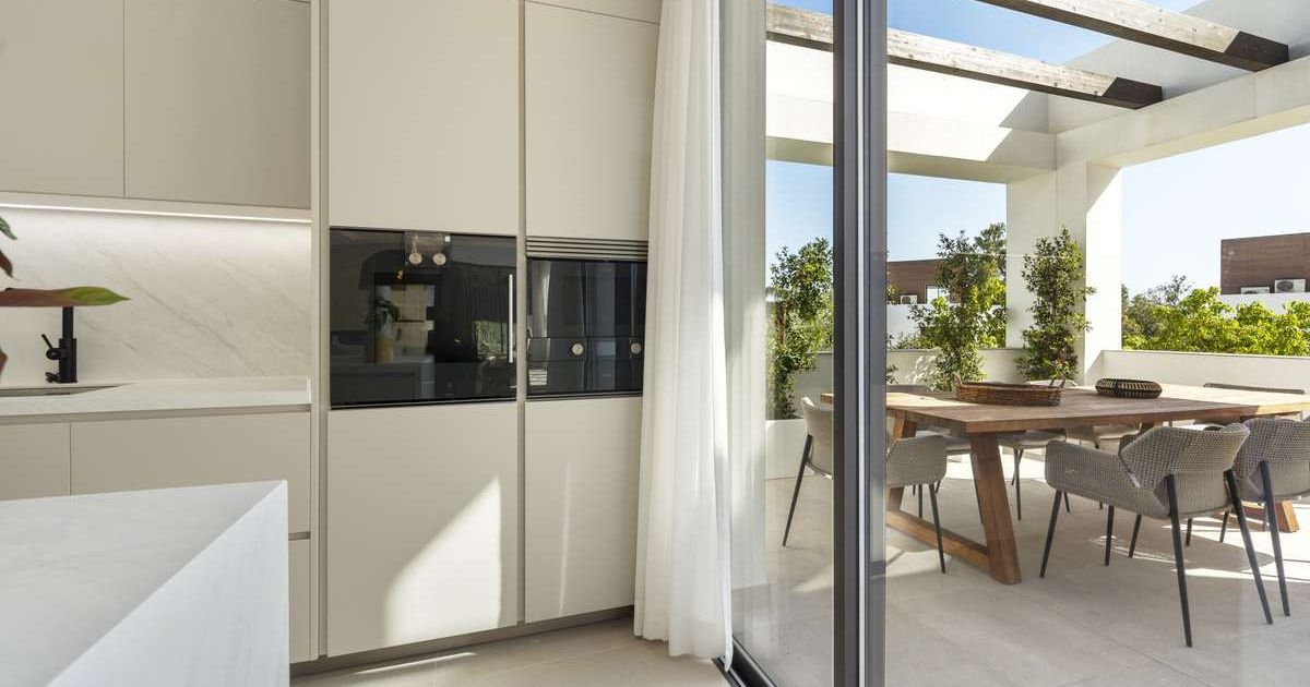 Villa in Marbella, Marbella, 8/12