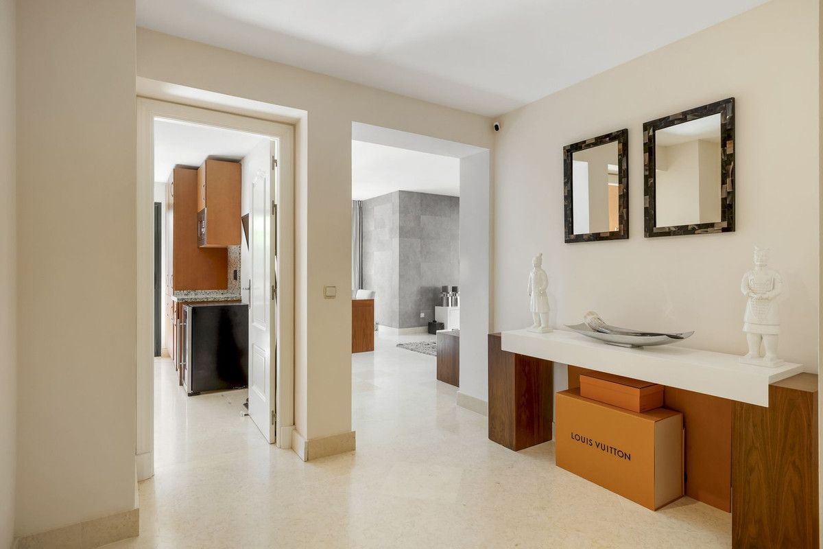 Appartement en Rez-de-Chaussée à Benahavís, Benahavís, 8/12