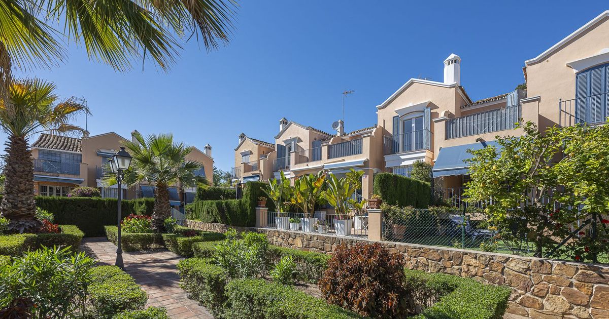 Townhouse in Marbella, Marbella, 1/12