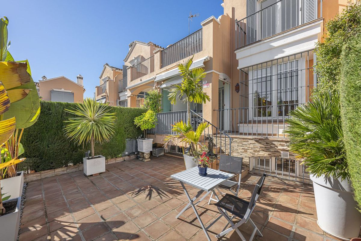 Townhouse in Marbella, Marbella, 2/12