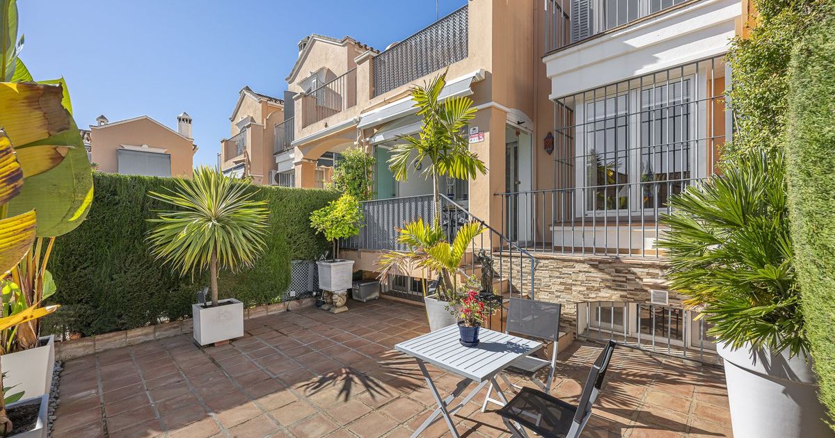 Townhouse in Marbella, Marbella, 2/12