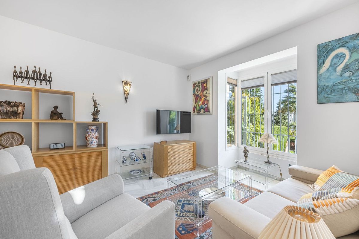 Townhouse in Marbella, Marbella, 8/12