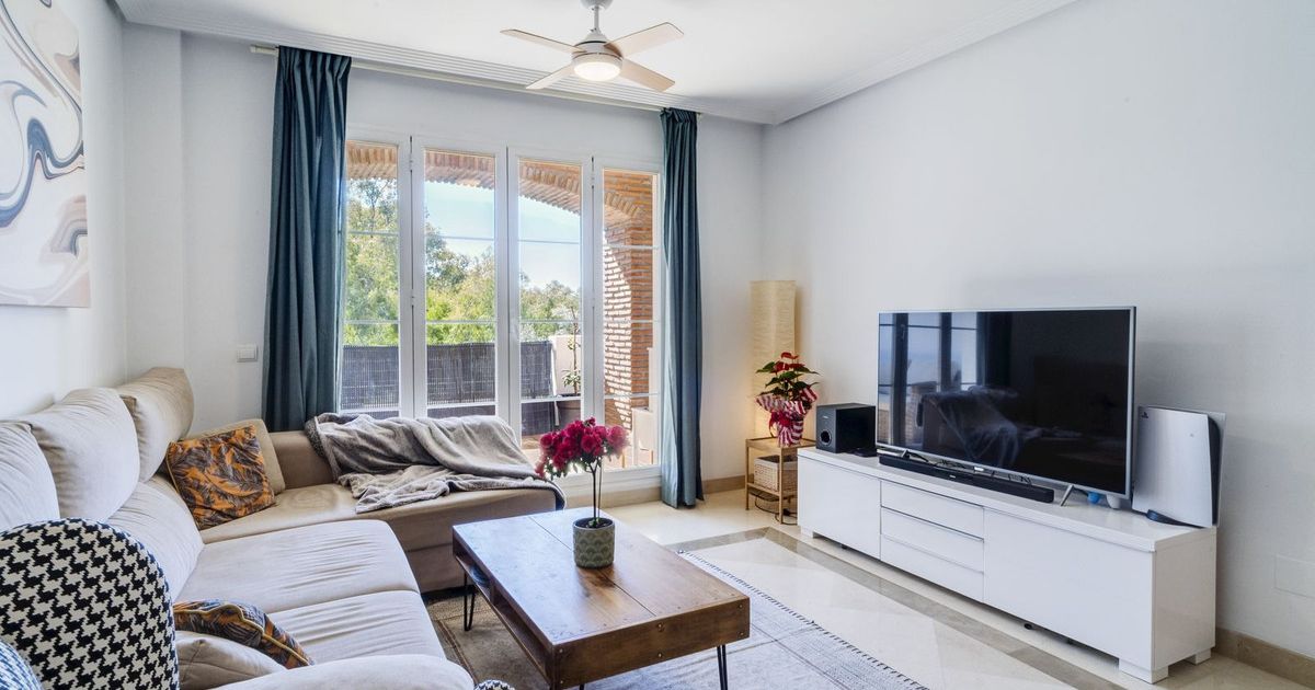 Apartament na środkowym piętrze w Los Arqueros, Los Arqueros, 1/12