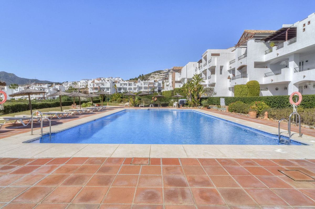 Apartament na środkowym piętrze w Los Arqueros, Los Arqueros, 12/12