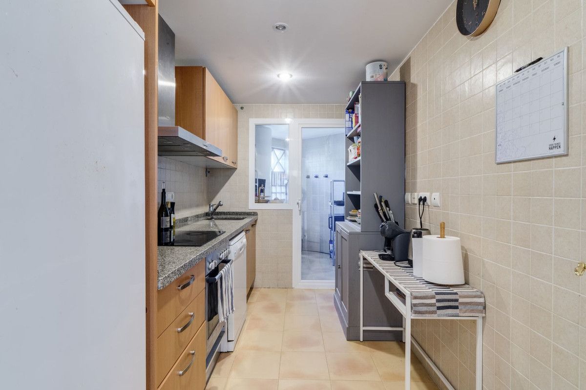 Apartament na środkowym piętrze w Los Arqueros, Los Arqueros, 4/12