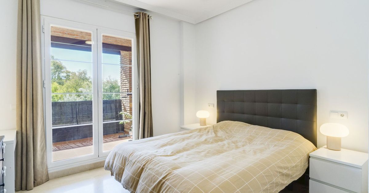 Apartament na środkowym piętrze w Los Arqueros, Los Arqueros, 6/12