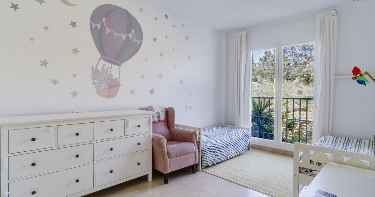 Apartament na środkowym piętrze w Los Arqueros, Los Arqueros, 8/12