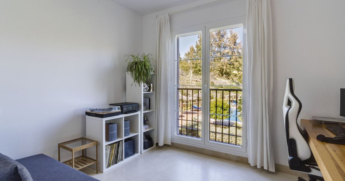 Apartament na środkowym piętrze w Los Arqueros, Los Arqueros, 10/12