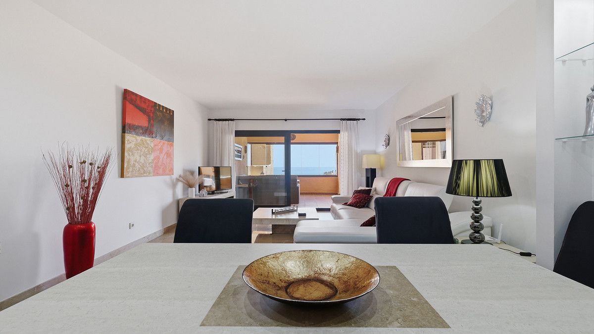 Appartement à l'étage intermédiaire à San Luis de Sabinillas, San Luis de Sabinillas, 2/12