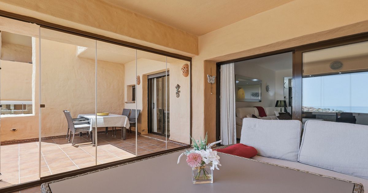 Appartement à l'étage intermédiaire à San Luis de Sabinillas, San Luis de Sabinillas, 9/12
