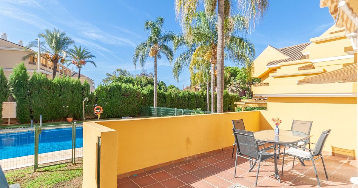 Appartement en rez-de-chaussée à Elviria, Elviria, 2/12