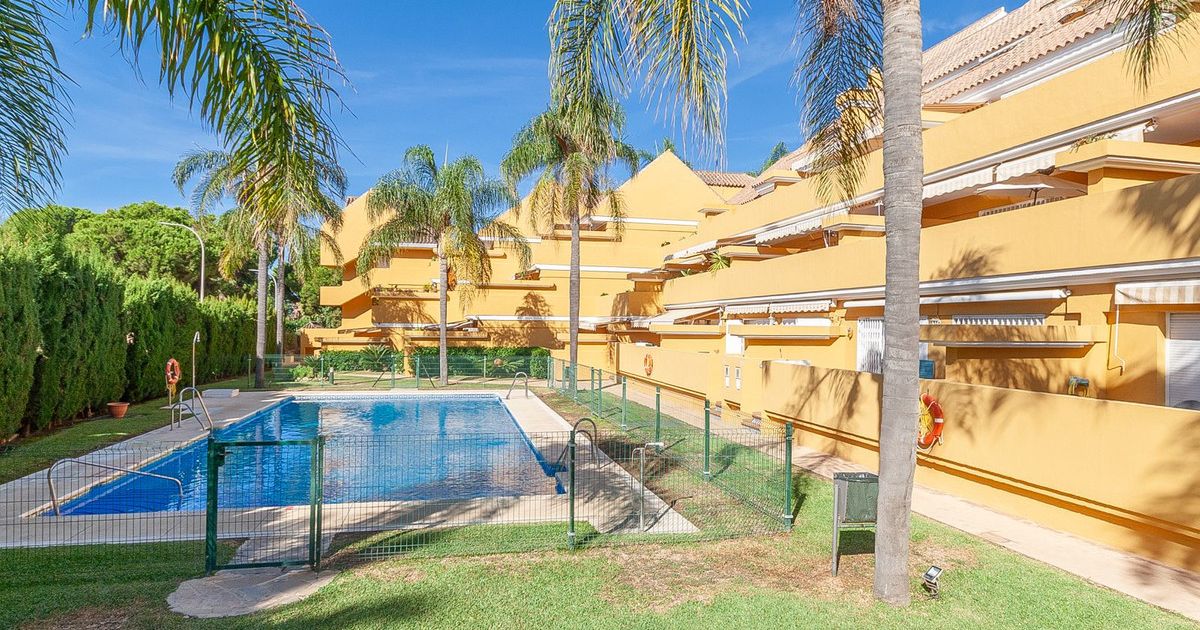 Appartement en rez-de-chaussée à Elviria, Elviria, 12/12