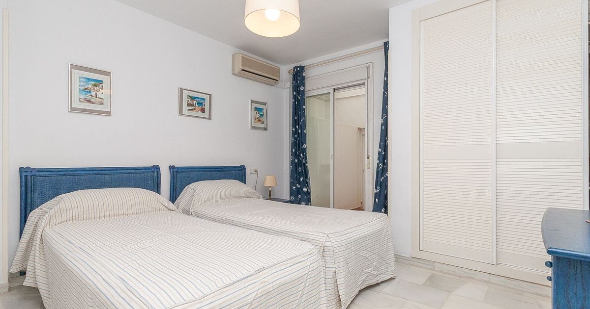 Appartement en rez-de-chaussée à Elviria, Elviria, 8/12