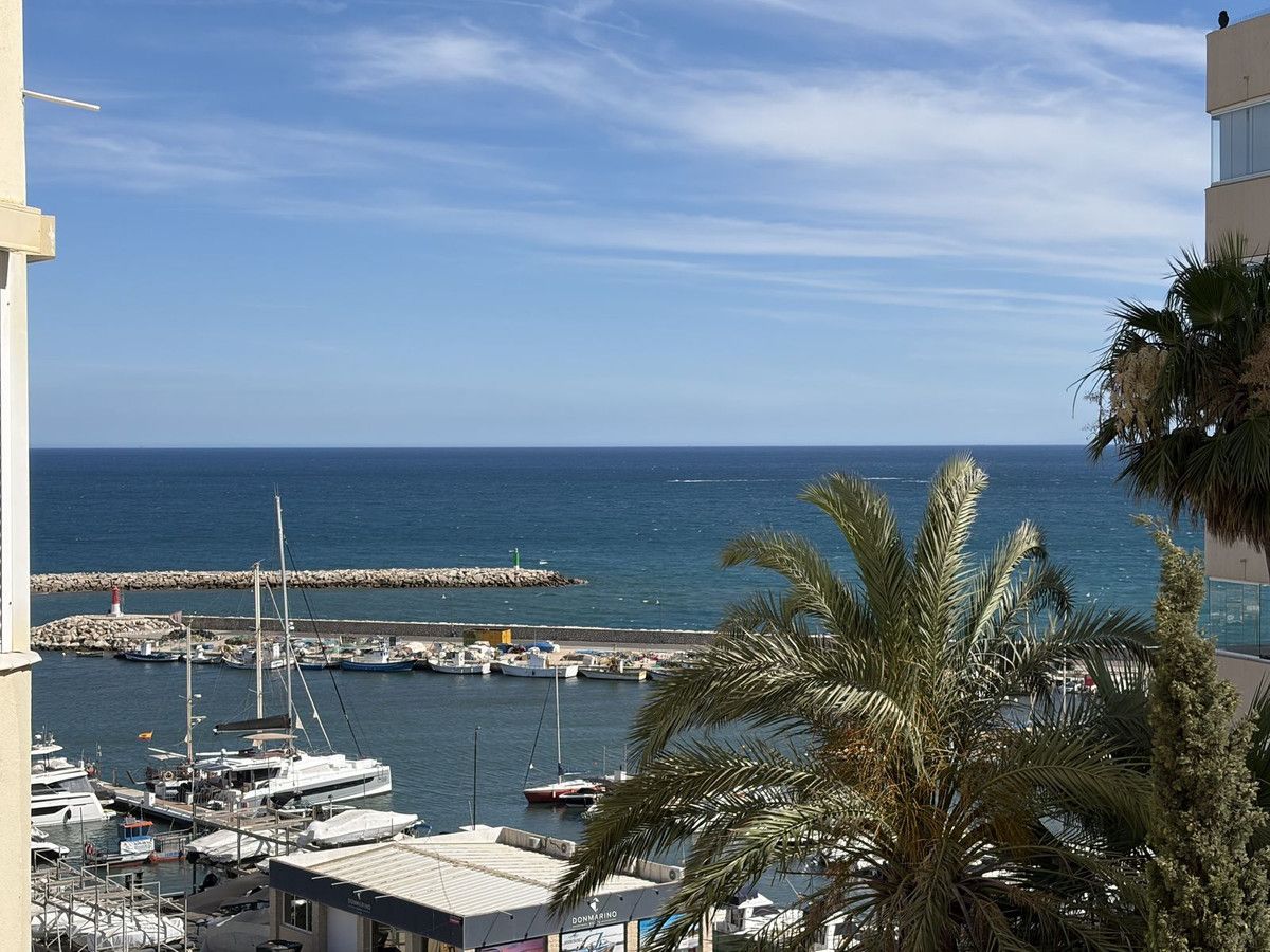 Apartamento en planta media en Estepona, Estepona, 1/12