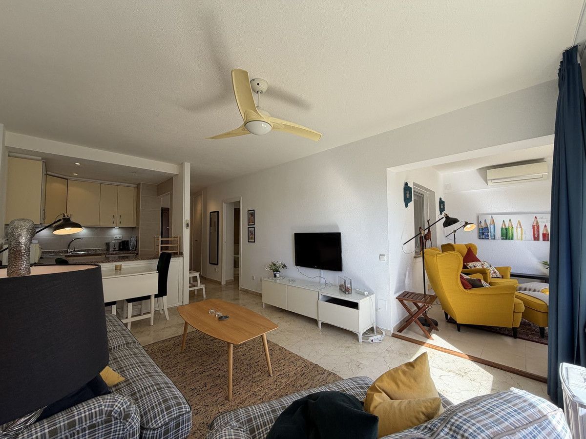 Apartamento en planta media en Estepona, Estepona, 11/12