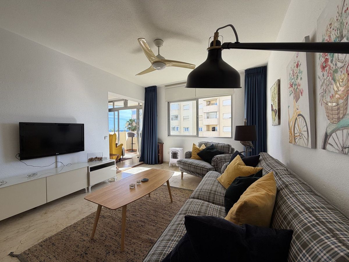 Apartamento en planta media en Estepona, Estepona, 12/12