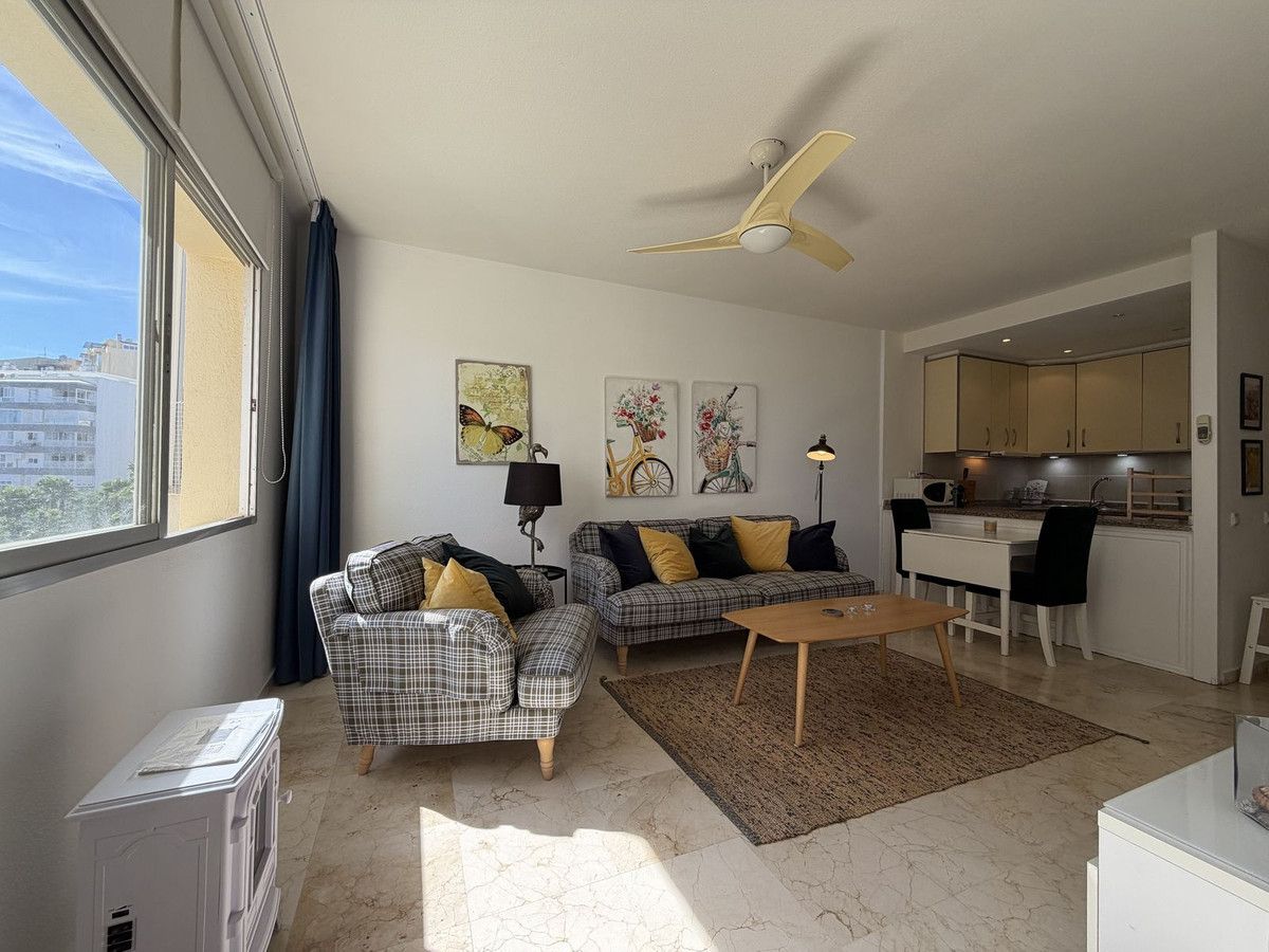 Apartamento en planta media en Estepona, Estepona, 3/12