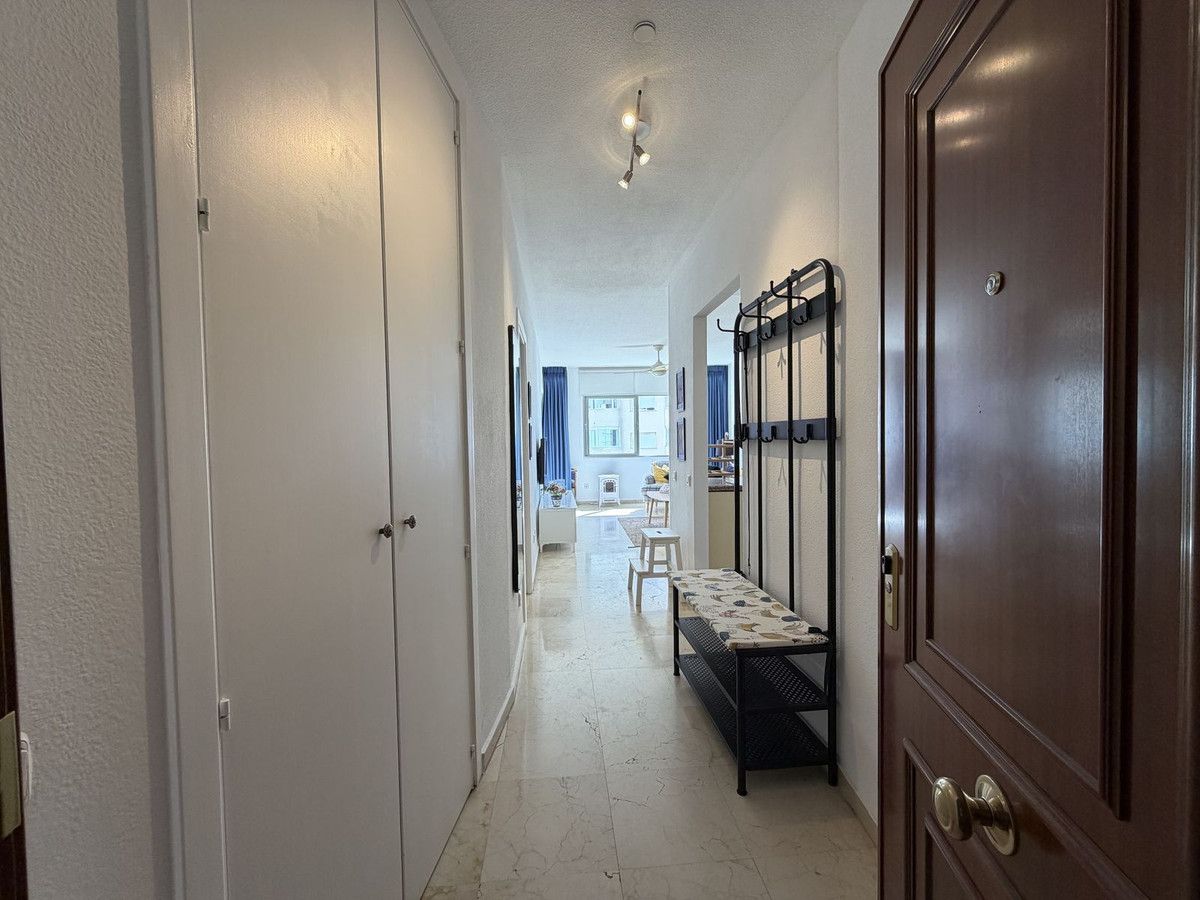 Apartamento en planta media en Estepona, Estepona, 6/12