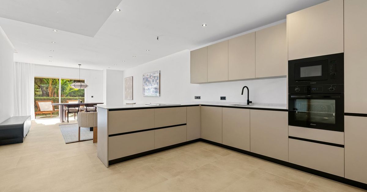 Ground Floor Apartment in Nueva Andalucía, Nueva Andalucía, 10/12