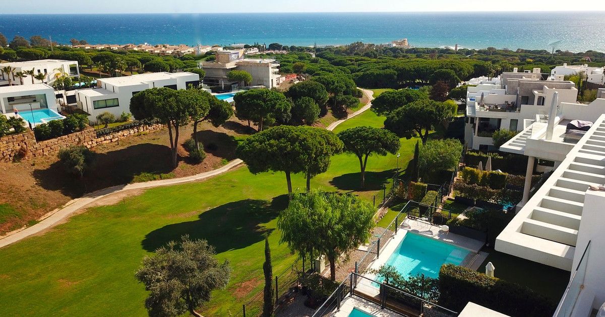 Townhouse in Artola, Artola, 1/12
