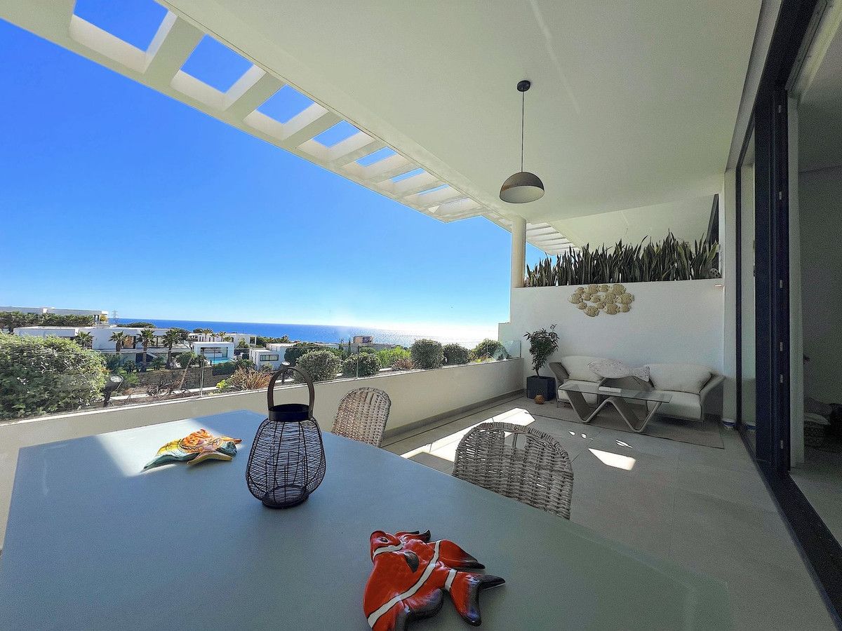 Townhouse in Artola, Artola, 2/12