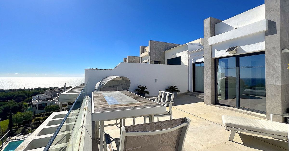 Townhouse in Artola, Artola, 12/12