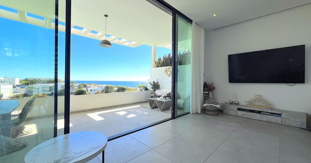 Townhouse in Artola, Artola, 6/12