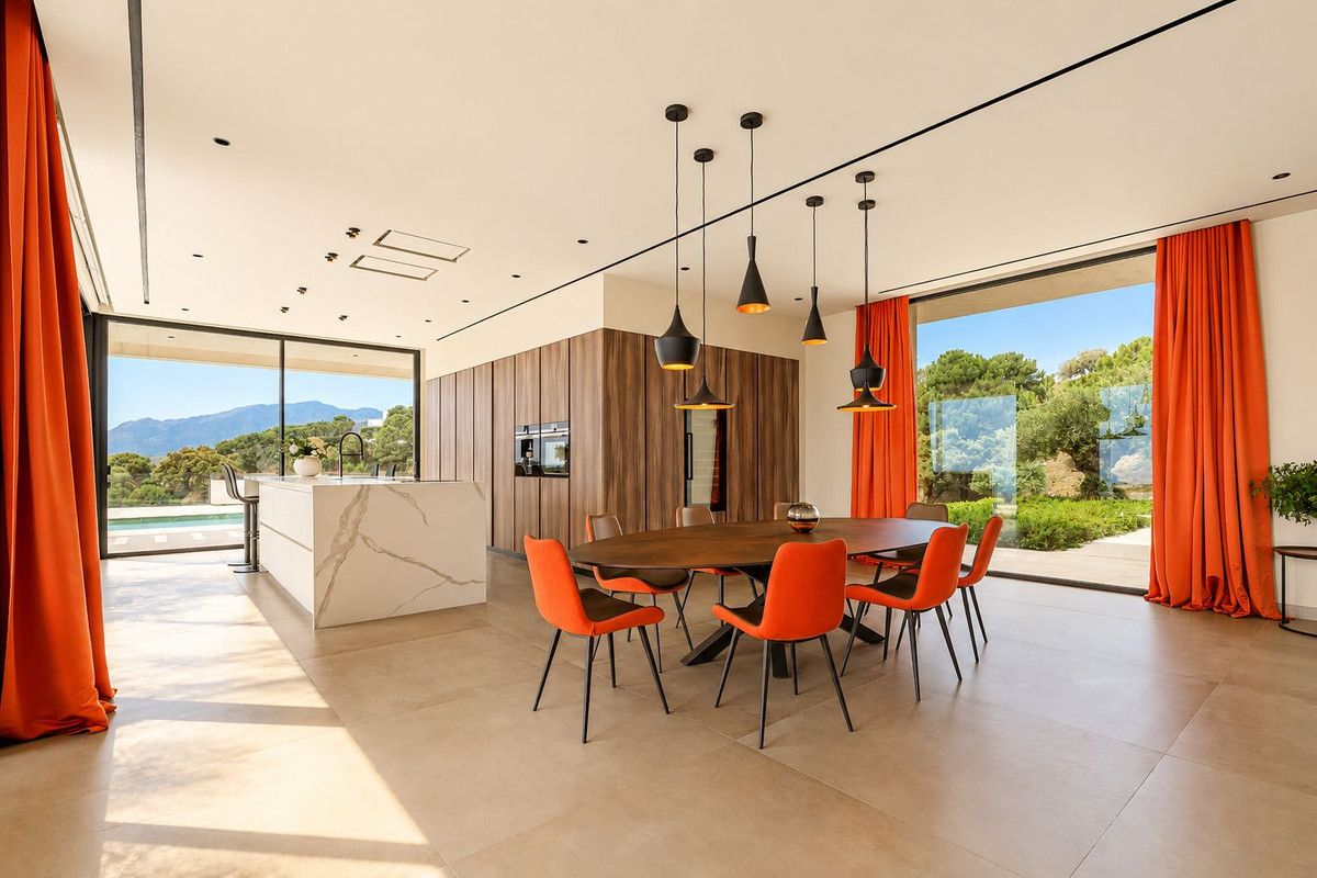Vrijstaande villa in Benahavís, Benahavís, 6/12