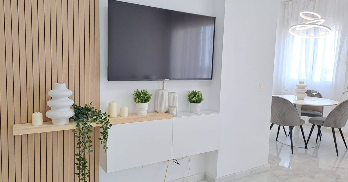 Middle Floor Apartment in Estepona, Estepona, 5/12