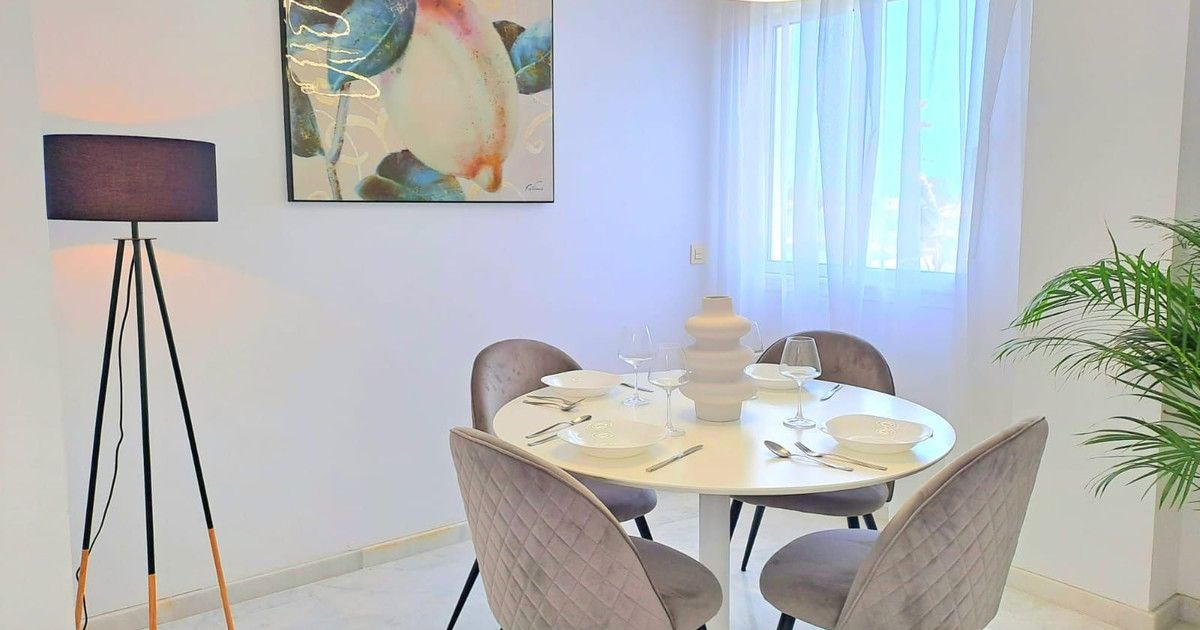 Middle Floor Apartment in Estepona, Estepona, 6/12
