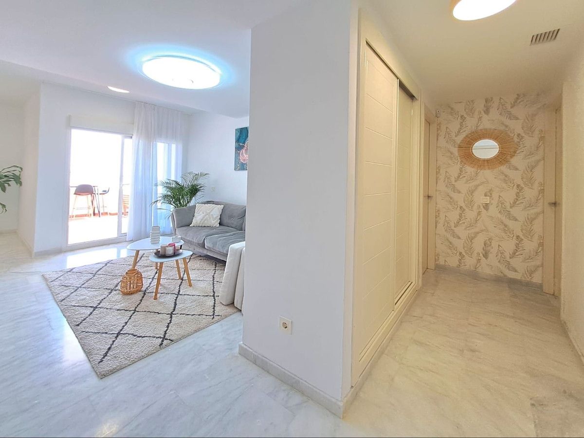 Middle Floor Apartment in Estepona, Estepona, 9/12