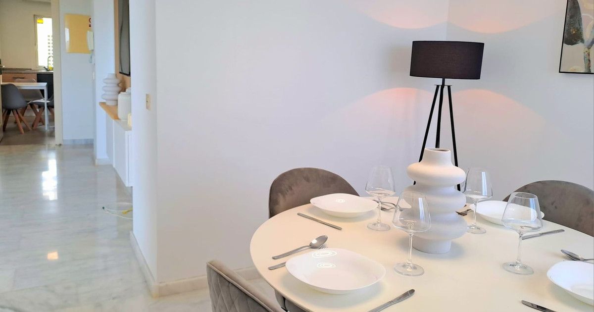 Middle Floor Apartment in Estepona, Estepona, 10/12