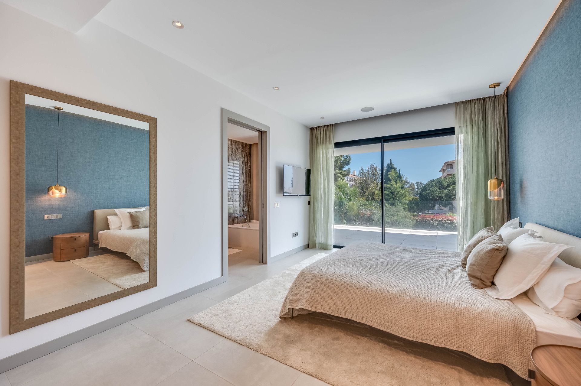 Villa in Nueva Andalucia, Nueva Andalucia, 12/12