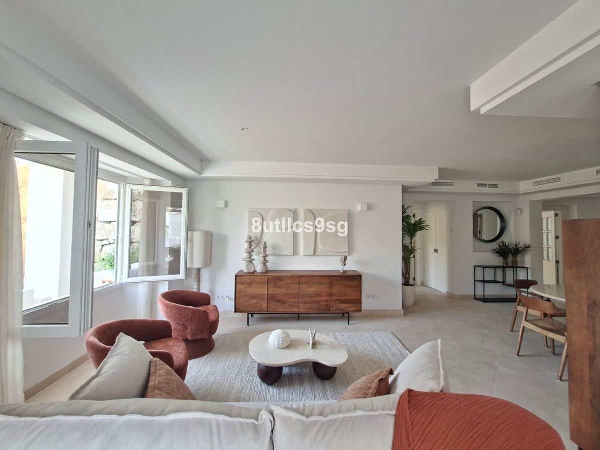 Middle Floor Apartment in Aloha, Aloha, 11/12