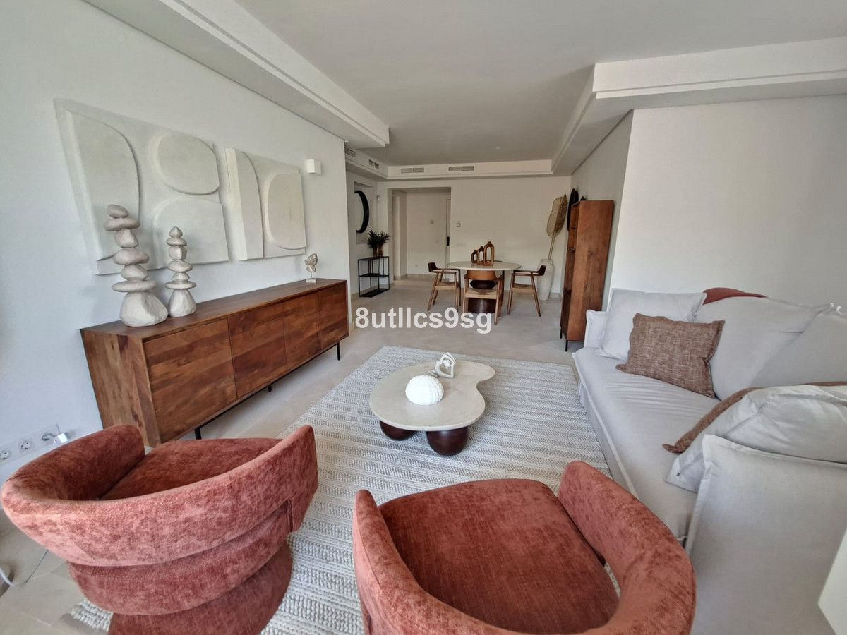 Middle Floor Apartment in Aloha, Aloha, 4/12