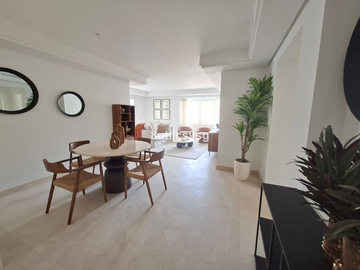Middle Floor Apartment in Aloha, Aloha, 7/12