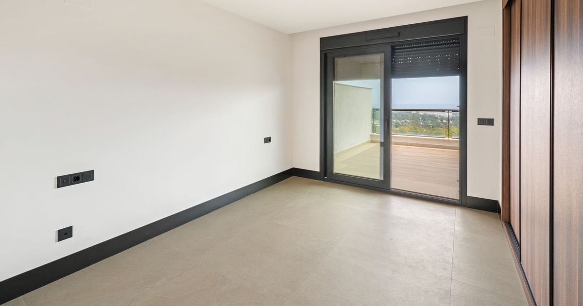 Apartamento en Planta Media en Nueva Andalucía, Nueva Andalucía, 8/12