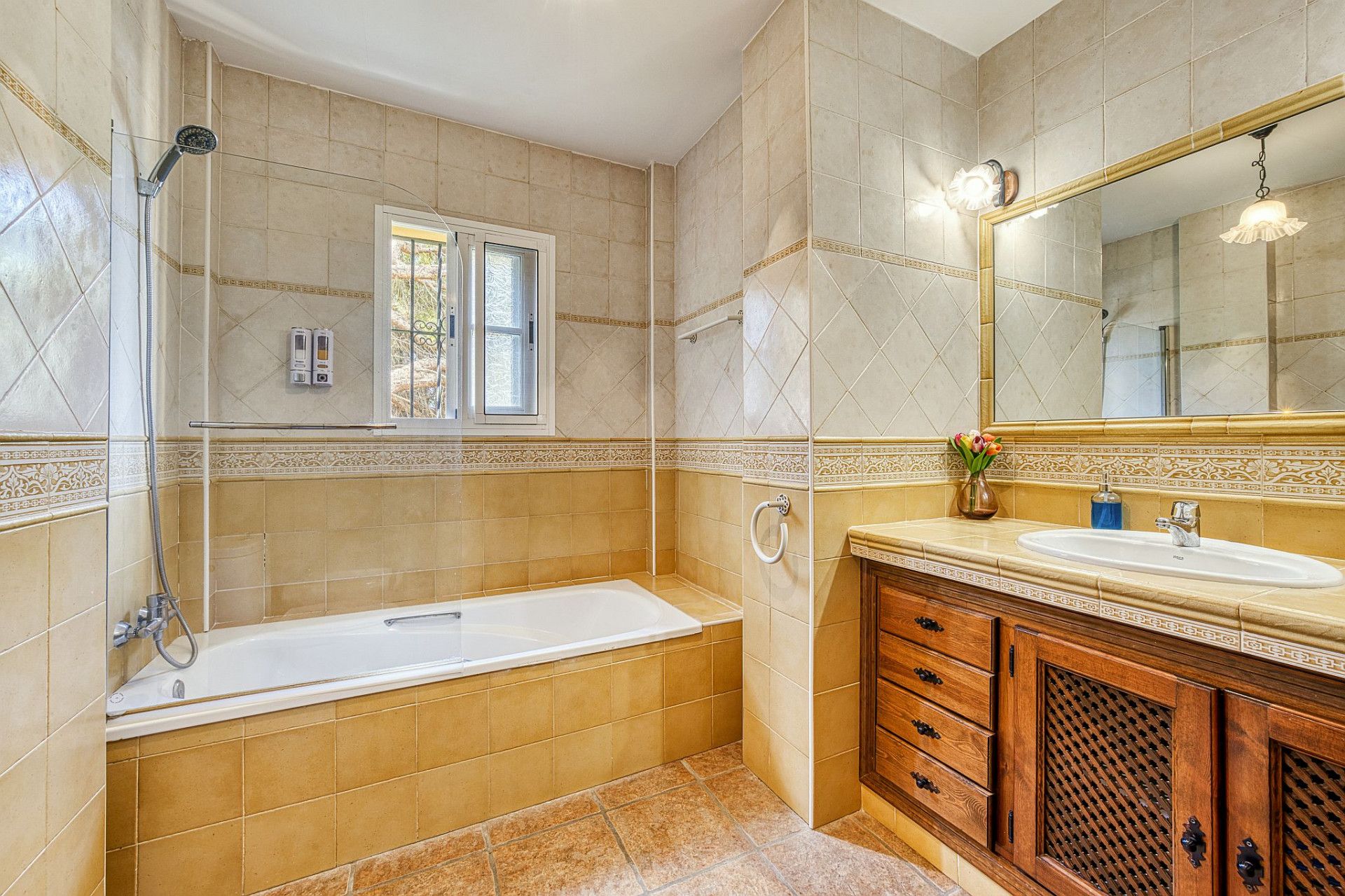 Villa en Marbella East, Ricmar, Marbella East, 8/12