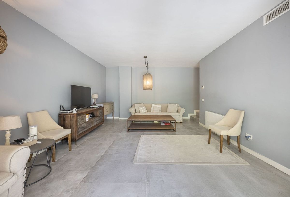 Parterowy apartament w Nueva Andalucía, Nueva Andalucía, 6/12