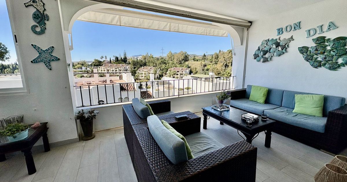 Apartamento en Planta Media en La Quinta, La Quinta, 2/12