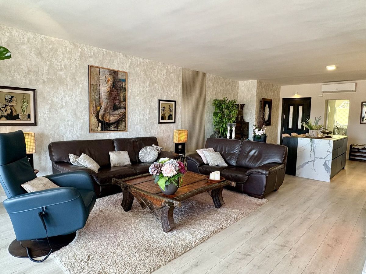 Apartamento en Planta Media en La Quinta, La Quinta, 6/12