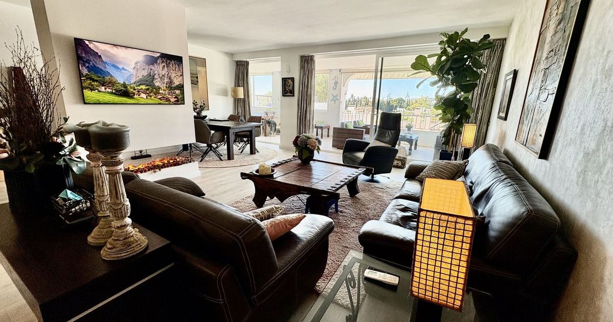 Apartamento en Planta Media en La Quinta, La Quinta, 7/12