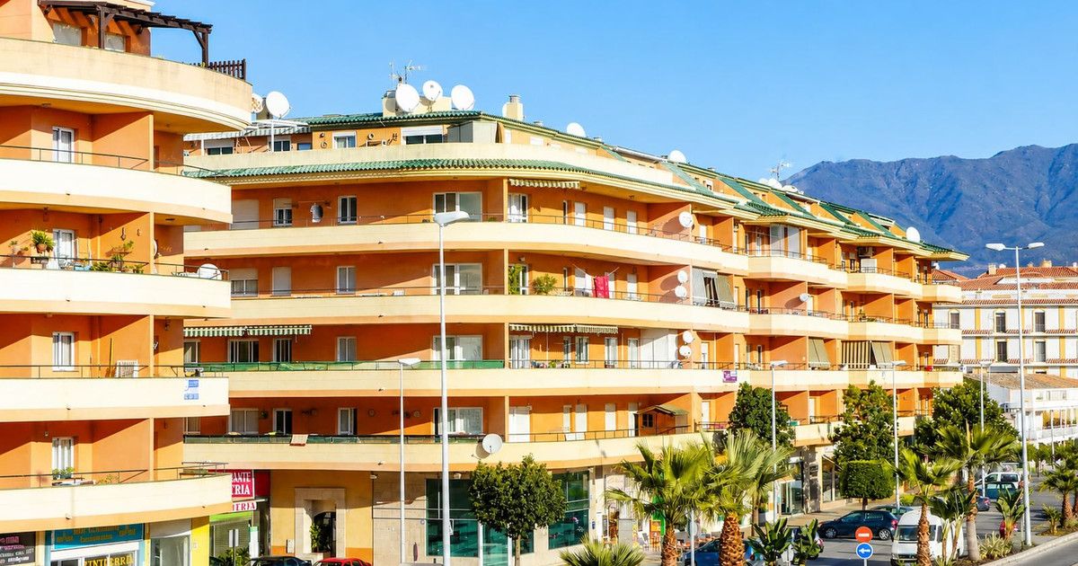 Middle Floor Apartment in San Luis de Sabinillas, San Luis de Sabinillas, 1/12