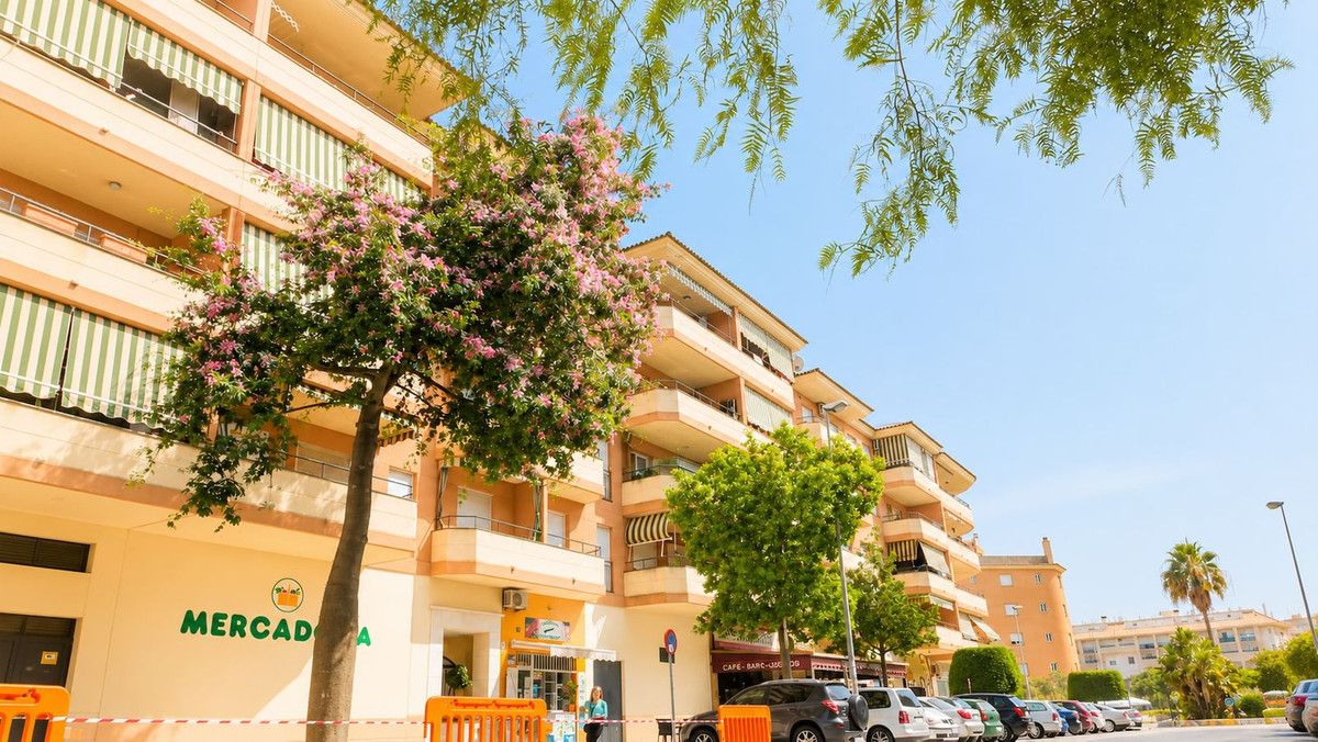 Middle Floor Apartment in San Luis de Sabinillas, San Luis de Sabinillas, 2/12