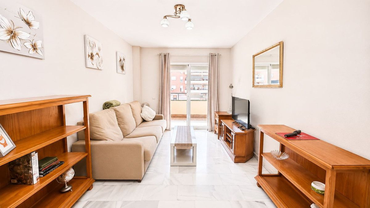 Middle Floor Apartment in San Luis de Sabinillas, San Luis de Sabinillas, 3/12